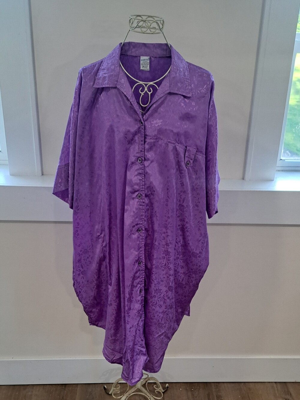 Vtg. 90s Denim Jazz Grannycore Purple Cottagecore Silky Romantic Sleep Shirt OS.